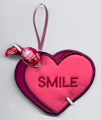 Conversation Heart Lollipop Holder - Smile (In-the-Hoop)