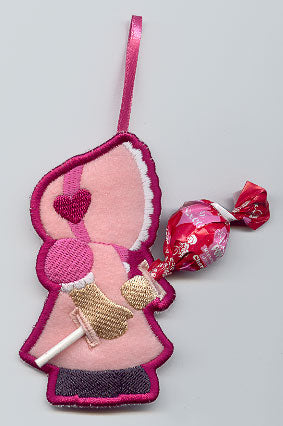 Sunbonnet Sue Lollipop Holder (In-the-Hoop)