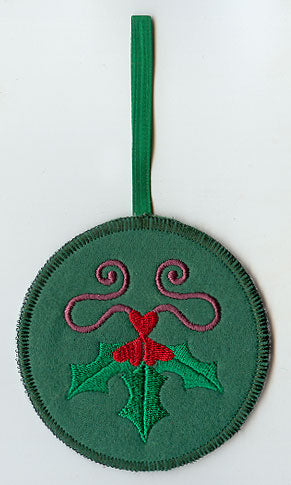 Holly and Hearts Ornament (In-the-Hoop)