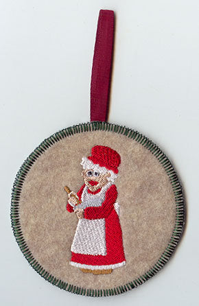 Mrs. Claus 1 Ornament (In-the-Hoop)