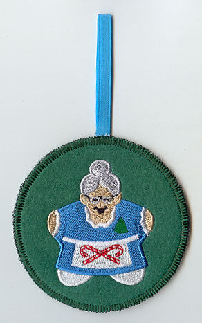 Mrs. Claus 2 Ornament (In-the-Hoop)