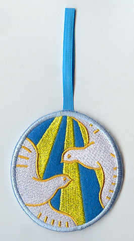 Peace Doves Ornament (In-the-Hoop)