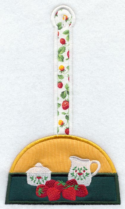 Strawberries & Cream Towel Topper (Applique)