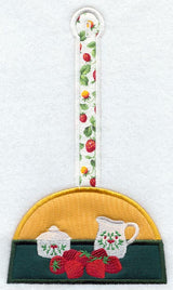 Strawberries & Cream Towel Topper (Applique)