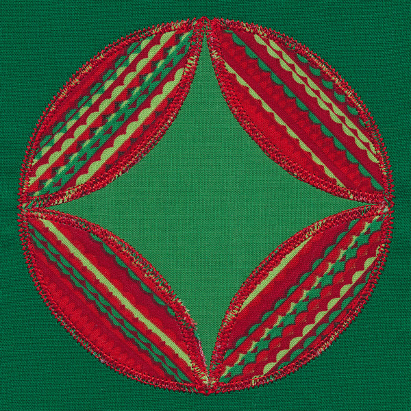 Cathedral Window Quilt Block (In-the-Hoop)