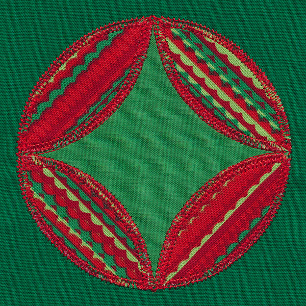 Cathedral Window Quilt Block (In-the-Hoop)