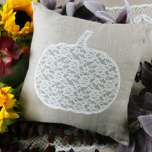 Delicate Details Pumpkin (Applique)