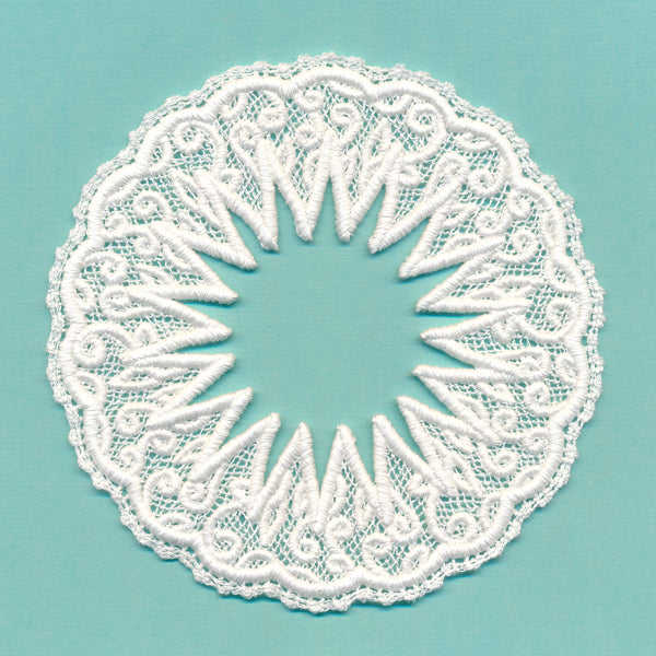 Ruffled Brooch (Battenburg Lace)